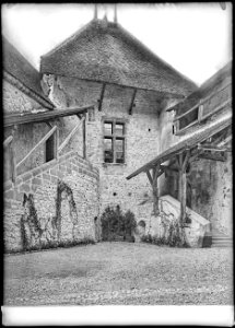 CH-NB - Chillon, Château, Tour, vue partielle - Collection Max van Berchem - EAD-9377