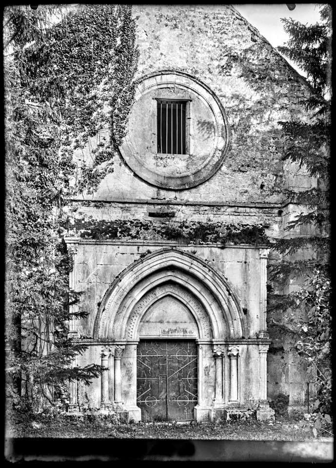 CH-NB - Chéserex, Ancienne Abbaye de Bonmont, Portail, vue d'ensemble - Collection Max van Berchem - EAD-7229