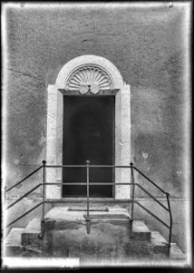 CH-NB - Chardonne, Portail d'une maison, vue d’ensemble - Collection Max van Berchem - EAD-7240