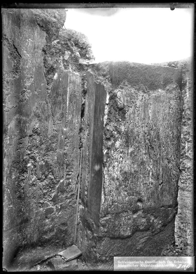 CH-NB - Commugny, Mur romain, vue partielle - Collection Max van Berchem - EAD-9405