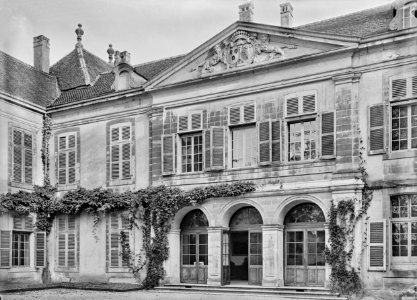 CH-NB - Coppet, Château de Coppet, vue partielle - Collection Max van Berchem - EAD-8736