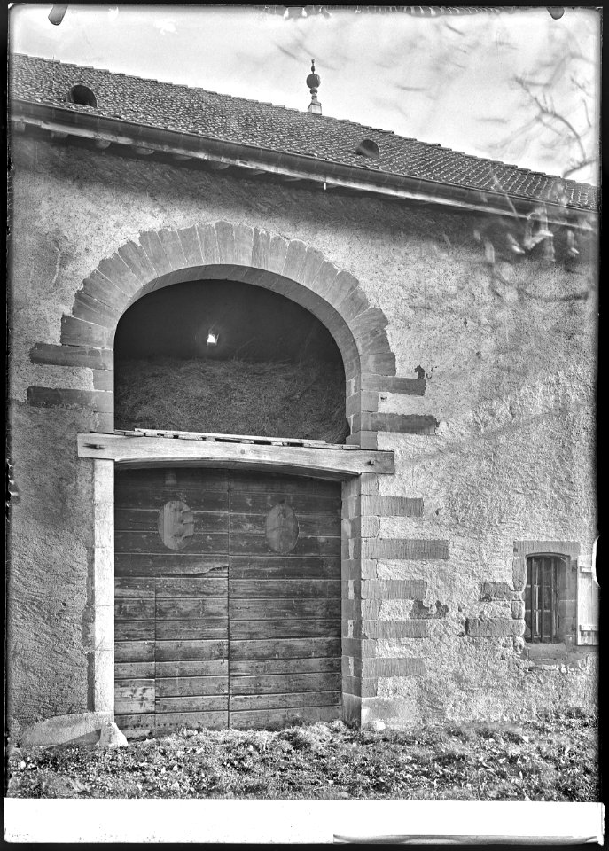 CH-NB - Coppet, Ferme, Portail, vue d'ensemble - Collection Max van Berchem - EAD-8739