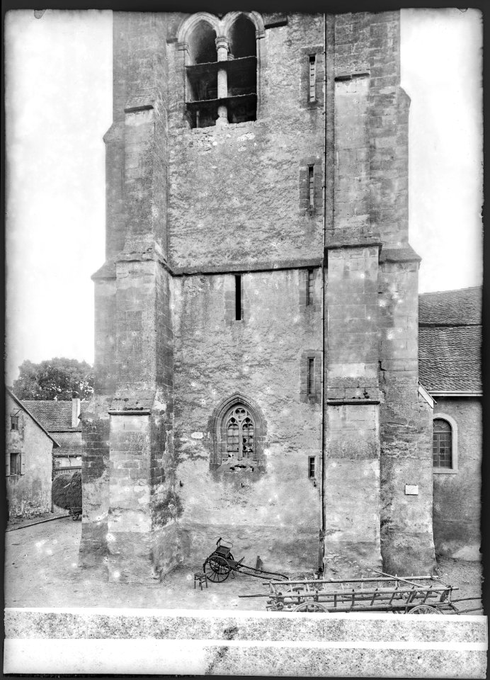 CH-NB - Cossonay, Église, Façade, vue partielle - Collection Max van Berchem - EAD-9409
