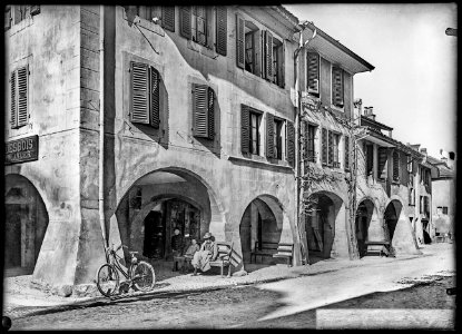 CH-NB - Coppet, Maison, Façade, vue partielle - Collection Max van Berchem - EAD-8747