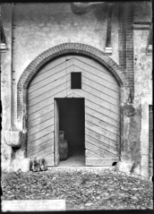 CH-NB - Crans-près-Céligny, Porte, vue d'ensemble - Collection Max van Berchem - EAD-9412
