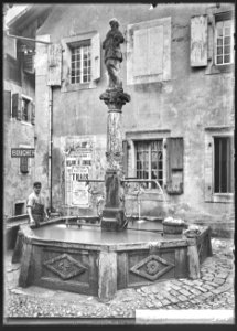 CH-NB - Cully, Fontaine, vue partielle - Collection Max van Berchem - EAD-9416
