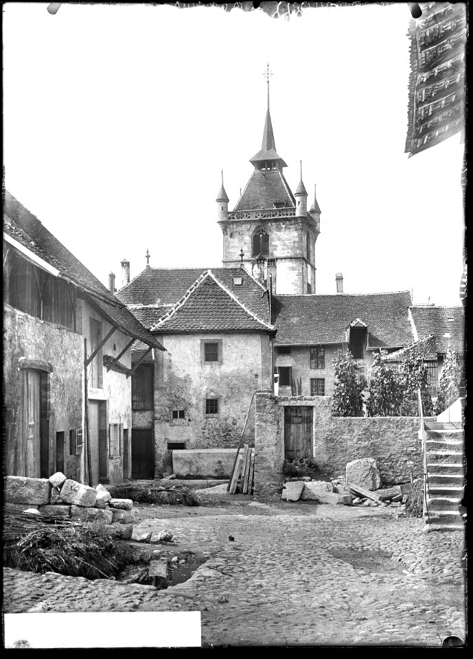CH-NB - Estavayer-le-Lac, Église Saint-Laurent, Tour, vue partielle - Collection Max van Berchem - EAD-9422