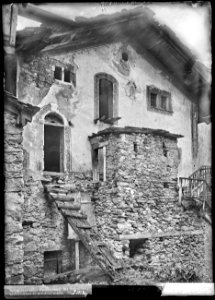 CH-NB - Evolène, Maison, vue partielle extérieure - Collection Max van Berchem - EAD-7601
