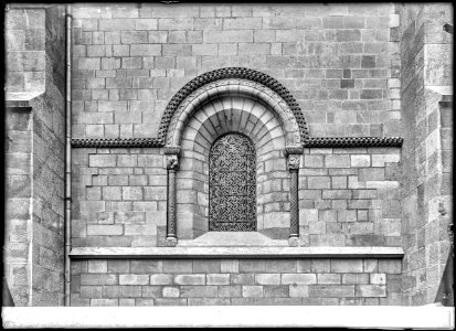 CH-NB - Genève, Cathédrale Saint-Pierre, Fenêtre, vue partielle - Collection Max van Berchem - EAD-8704