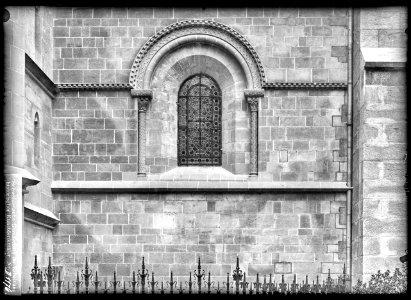CH-NB - Genève, Cathédrale Saint-Pierre, Fenêtre, vue partielle - Collection Max van Berchem - EAD-8705 photo