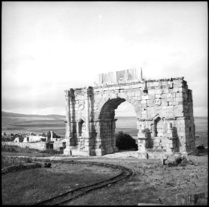 CH-NB - Französisch-Marokko, Volubilis- Ruinen Caracalla-Bogen - Annemarie Schwarzenbach - SLA-Schwarzenbach-A-5-26-167