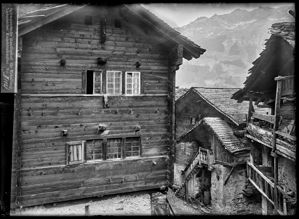 CH-NB - Grimentz, Chalet, Façade, vue partielle - Collection Max van Berchem - EAD-7610