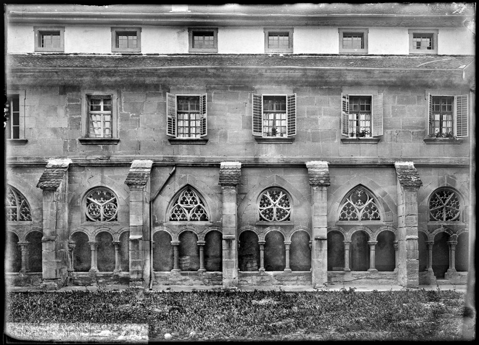 CH-NB - Hauterive (FR), Abbaye d'Hauterive, vue partielle extérieure - Collection Max van Berchem - EAD-6908