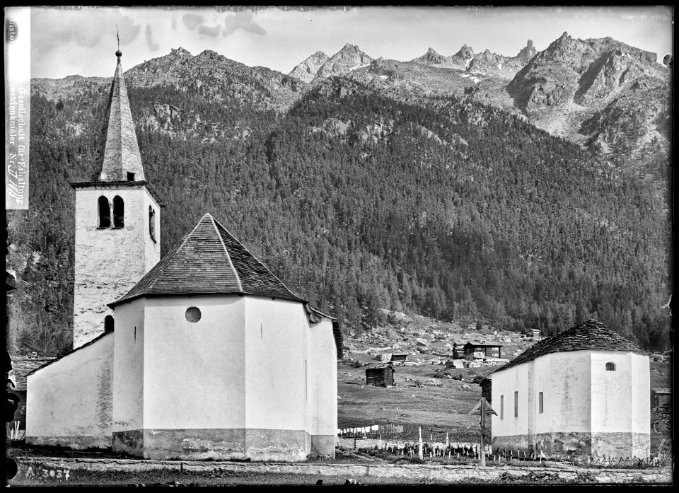 CH-NB - Grächen, Kirche und Kapelle, vue partielle extérieure - Collection Max van Berchem - EAD-7604