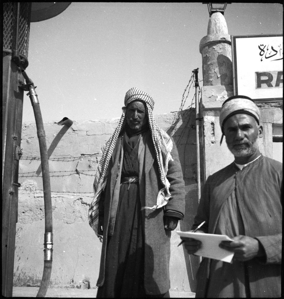 CH-NB - Irak, bei Kerbela (Kerbala)- Tankstelle - Annemarie Schwarzenbach - SLA-Schwarzenbach-A-5-03-198