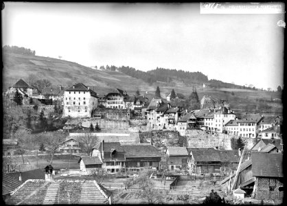 CH-NB - Moudon, Rue du Château, vue partielle - Collection Max van Berchem - EAD-7373
