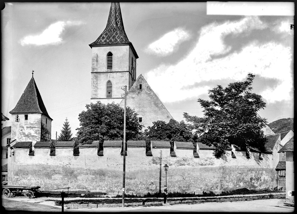 CH-NB - Muttenz, Wehrkirche St. Arbogast, vue partielle - Collection Max van Berchem - EAD-6965