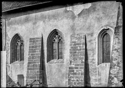 CH-NB - Lutry, Temple de Lutry, vue partielle extérieure - Collection Max van Berchem - EAD-7332
