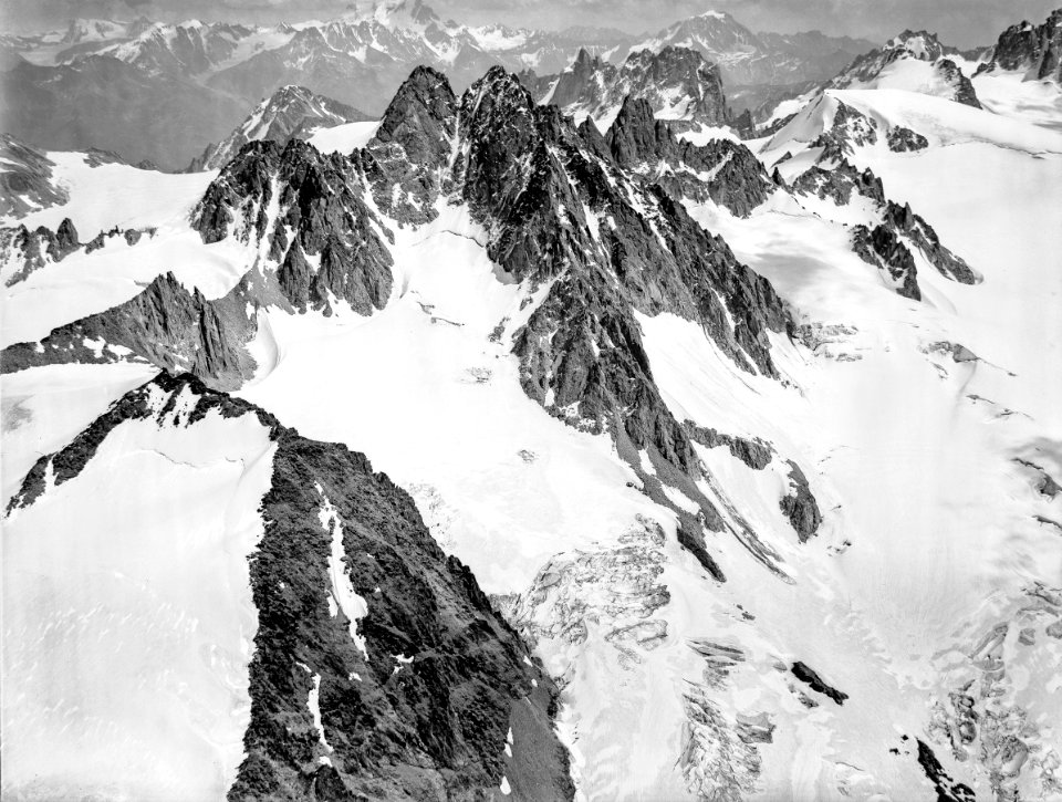 CH-NB - Mont-Blanc-Gruppe, Aiguille du tour, Aiguilles Dorées - Eduard Spelterini - EAD-WEHR-32079-B