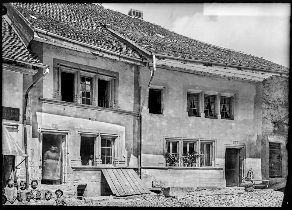 CH-NB - Moudon, Maison du Bourg, Façade, vue d'ensemble - Collection Max van Berchem - EAD-7378