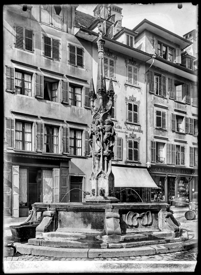 CH-NB - Luzern, Weinmarktbrunnen, vue d'ensemble - Collection Max van Berchem - EAD-6748