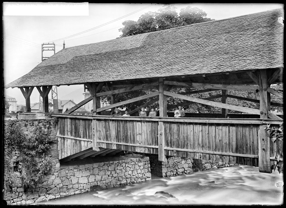 CH-NB - Monthey, Pont couvert, vue partielle - Collection Max van Berchem - EAD-7625