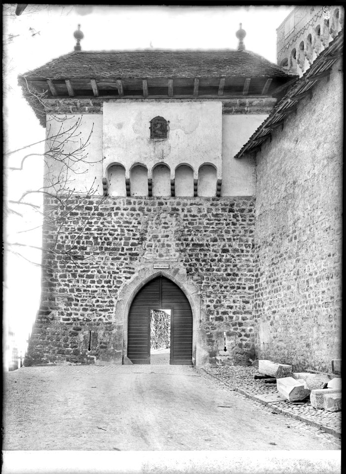 CH-NB - Montreux, Clarens, Château du Châtelard, vue partielle extérieure - Collection Max van Berchem - EAD-7245
