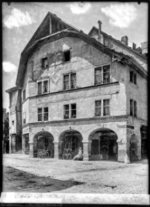 CH-NB - Moudon, Maison bernoise, Façade, vue d'ensemble - Collection Max van Berchem - EAD-7381