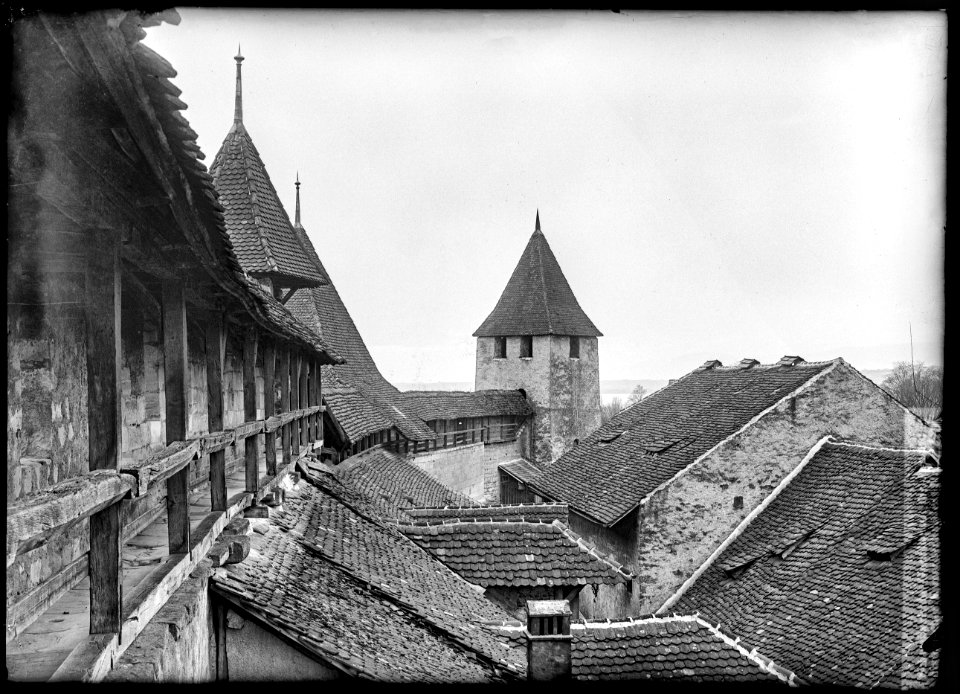 CH-NB - Murten, Ringmauer, vue partielle - Collection Max van Berchem - EAD-6871