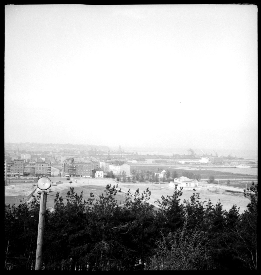 CH-NB - Ostpreussen, Danzig (Gdansk) oder Gdynia (Gdingen)- Stadtansicht - Annemarie Schwarzenbach - SLA-Schwarzenbach-A-5-13-112
