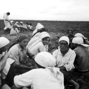 CH-NB - Russland, Nordossetien- Bäuerinnen (Lokalisierung unsicher) - Annemarie Schwarzenbach - SLA-Schwarzenbach-A-5-04-235