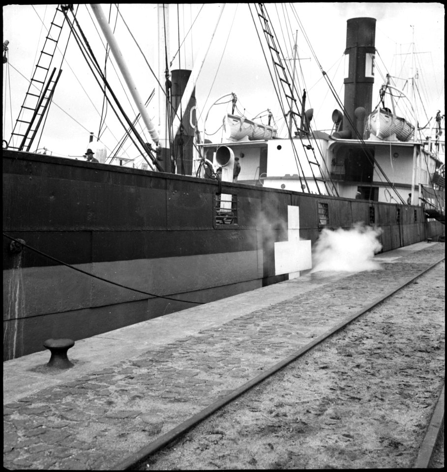 CH-NB - Portugal, Lissabon (Lisboa)- Schiff Urola Bilbao - Annemarie Schwarzenbach - SLA-Schwarzenbach-A-5-24-072