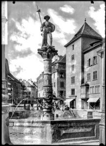 CH-NB - Schaffhausen, Landsknechtbrunnen, vue d'ensemble - Collection Max van Berchem - EAD-6969