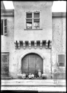 CH-NB - Rolle, Edifice, vue partielle extérieure - Collection Max van Berchem - EAD-9458