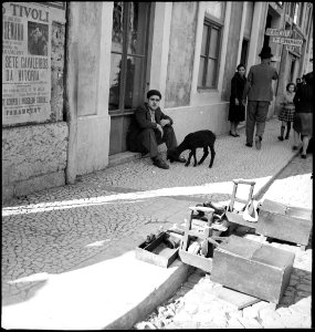 CH-NB - Portugal, Lissabon (Lisboa)- Strassenszenen - Annemarie Schwarzenbach - SLA-Schwarzenbach-A-5-24-061