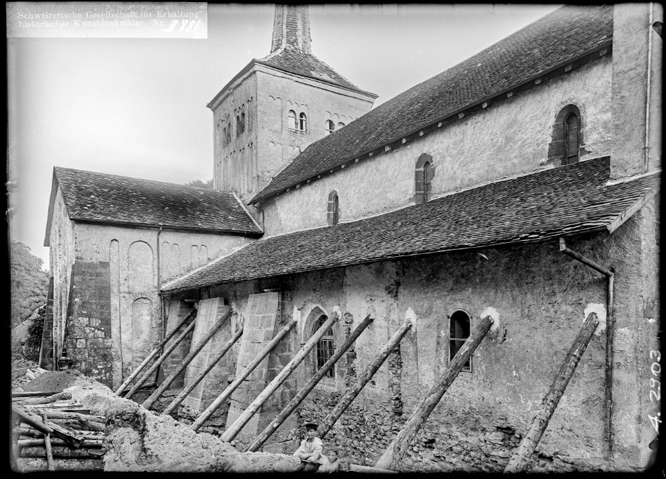CH-NB - Romainmôtier, Abbatiale, vue partielle - Collection Max van Berchem - EAD-7471