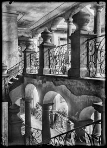 CH-NB - Saint-Maurice, Maison de la Pierre, Escalier, vue partielle - Collection Max van Berchem - EAD-7638