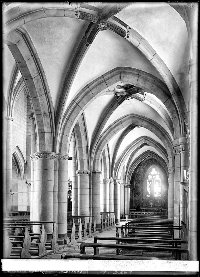 CH-NB - Romont (FR), Église, vue partielle intérieure - Collection Max van Berchem - EAD-8775