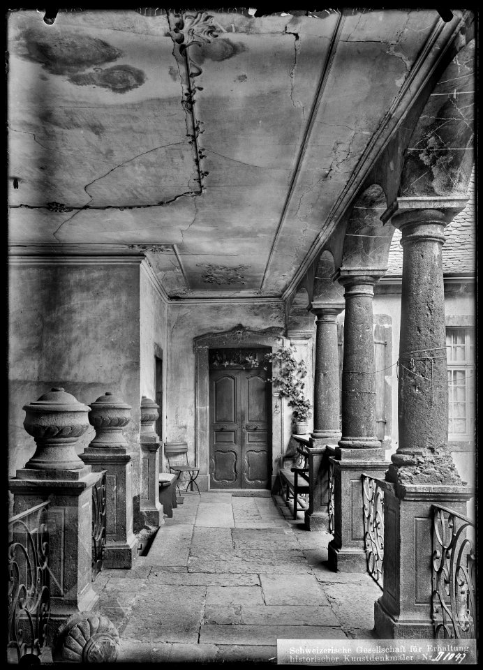CH-NB - Saint-Maurice, Maison de la Pierre, Corridor, vue partielle - Collection Max van Berchem - EAD-7636