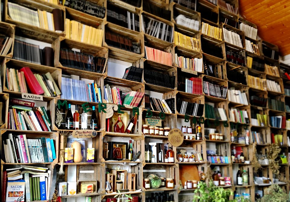 Spirits shelves honey