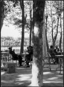 CH-NB - Spanien, Puigcerda- Strassencafé - Annemarie Schwarzenbach - SLA-Schwarzenbach-A-5-01-022