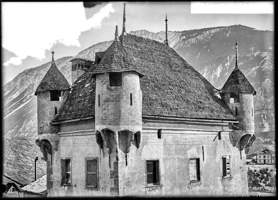 CH-NB - Sierre, Château des Vidomnes, vue partielle - Collection Max van Berchem - EAD-7647