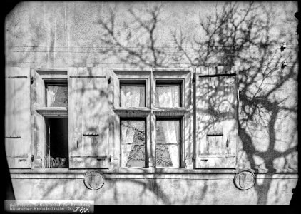 CH-NB - St-Saphorin-Lavaux, Château de Glérolles, vue partielle extérieure - Collection Max van Berchem - EAD-7257