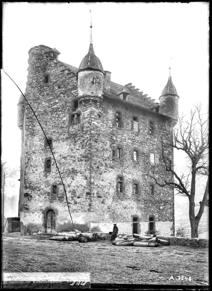 CH-NB - Sierre, Château des Vidomnes, vue d'ensemble - Collection Max van Berchem - EAD-9443
