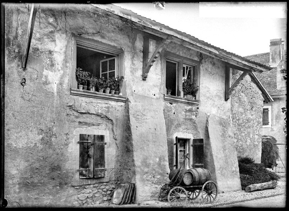 CH-NB - Trélex, Maison François Saugy, vue partielle - Collection Max van Berchem - EAD-7563