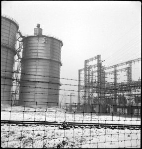 CH-NB - USA, near Charleston-WV- DuPont Belle Works (Ammonia Plant) - Annemarie Schwarzenbach - SLA-Schwarzenbach-A-5-11-199 photo