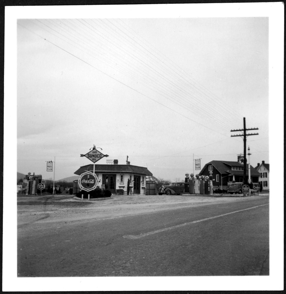 CH-NB - USA- Tankstelle - Annemarie Schwarzenbach - SLA-Schwarzenbach-A-5-09-053