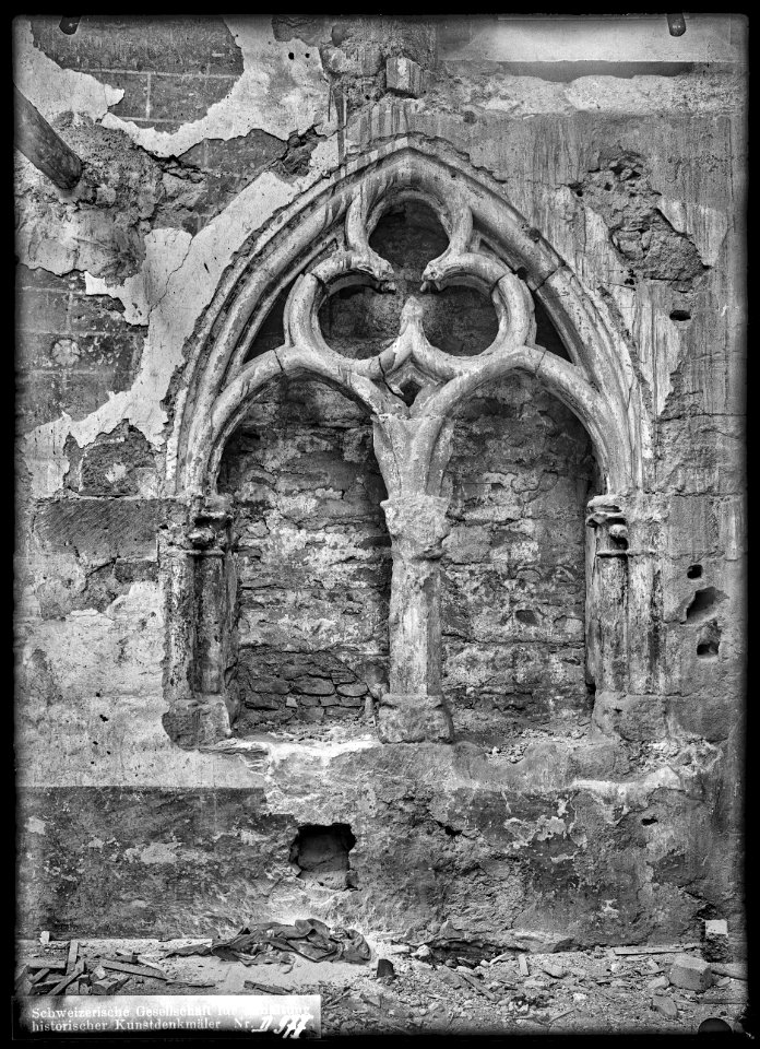 CH-NB - Vevey, Eglise Saint-Martin, Fenêtre, vue d'ensemble - Collection Max van Berchem - EAD-7566