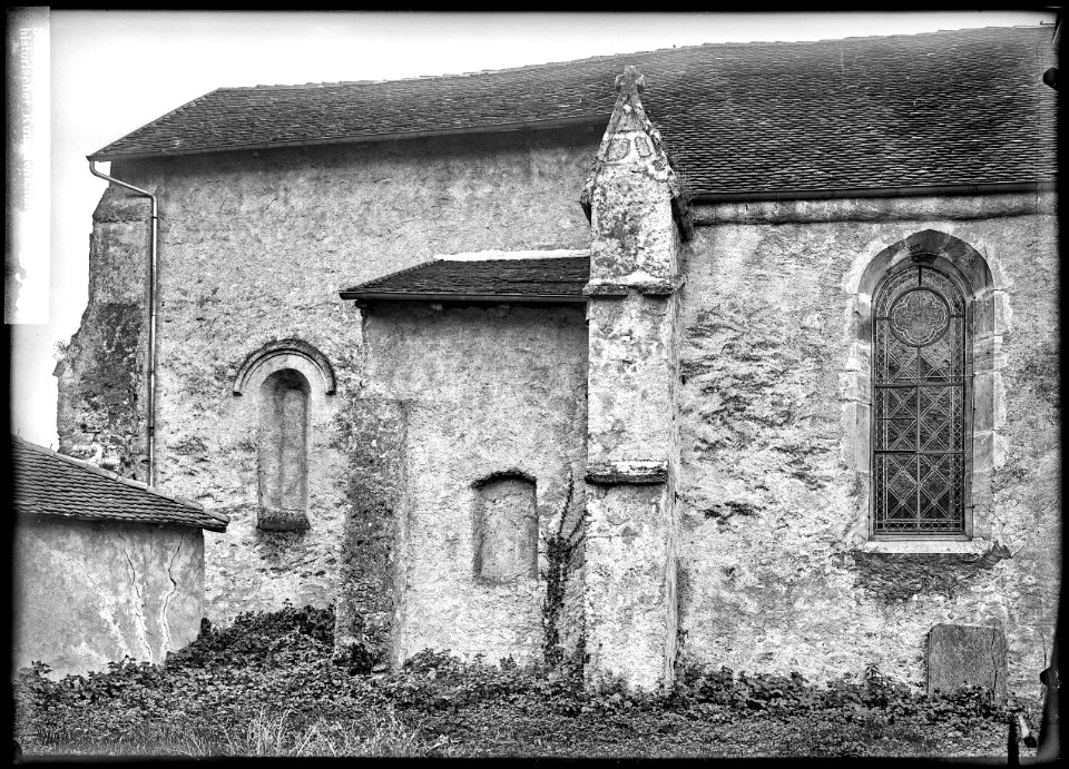CH-NB - Villeneuve (VD), Eglise Saint-Paul, Façade, vue partielle - Collection Max van Berchem - EAD-7569