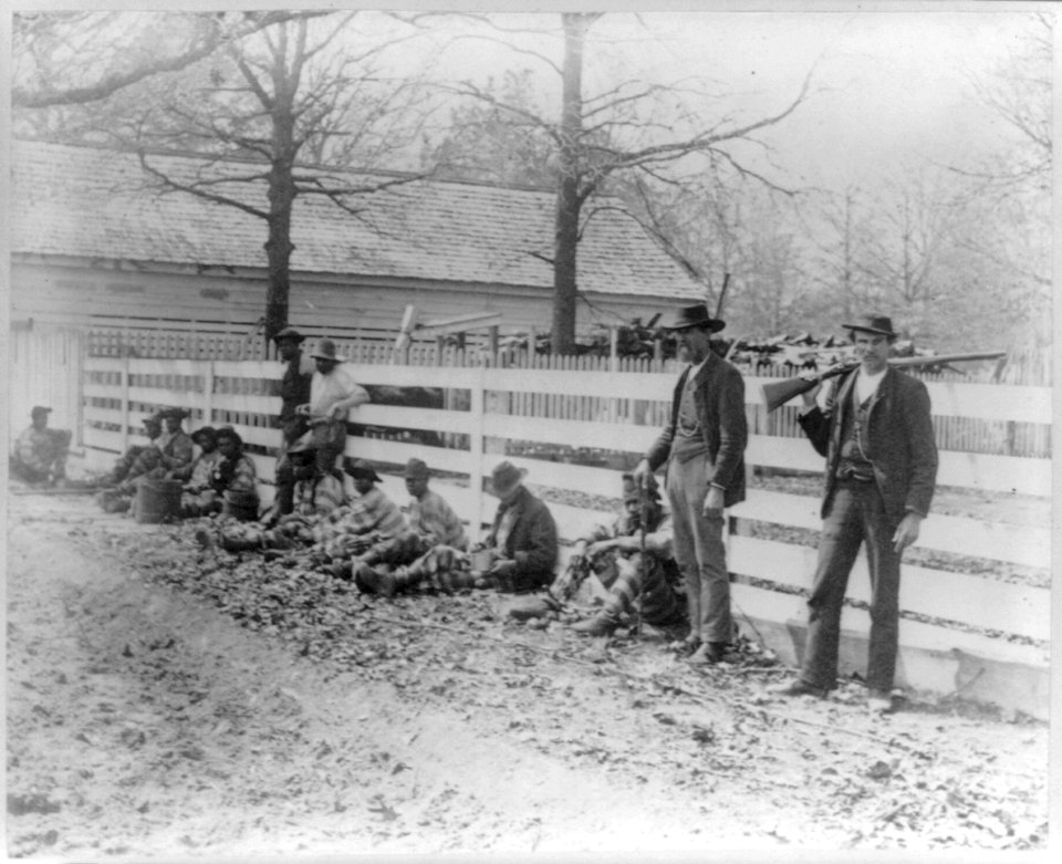 Chain gang prisoners and guards, Thomasville, Georgia LCCN2002711524